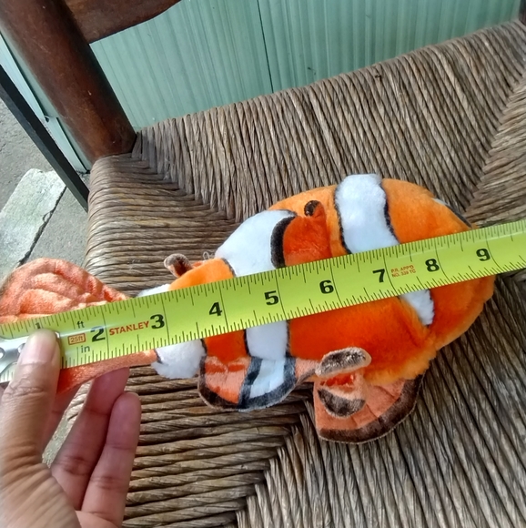 โDisney Parks Finding Nemo 9" Plush Stuffed Animal Orange Clown Fish - Picture 12 of 13